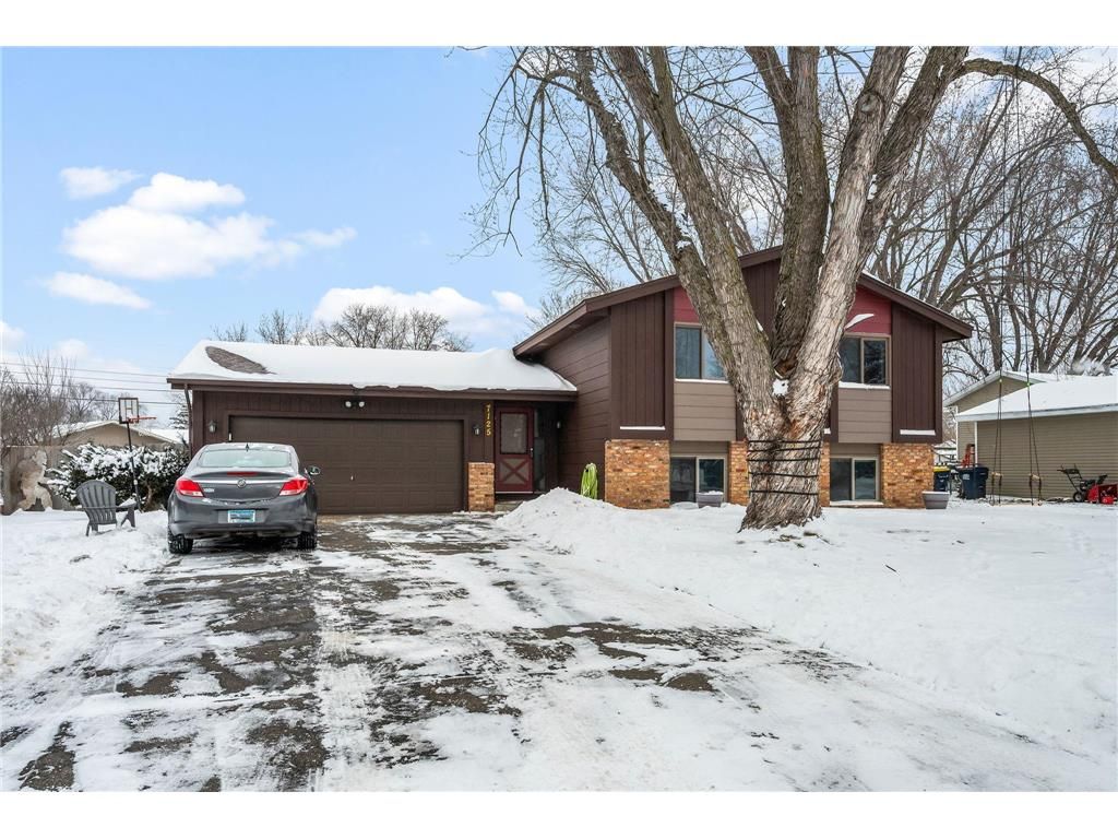 7125 Upper 163rd Street W